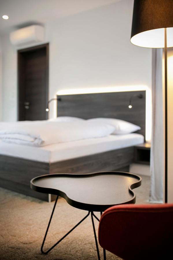 Hotel Spitzerberg By B-Smart Hundsheim ภายนอก รูปภาพ
