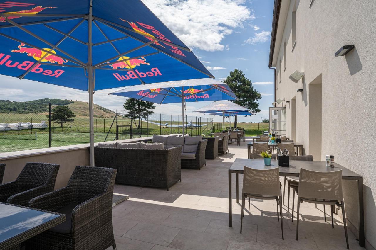 Hotel Spitzerberg By B-Smart Hundsheim ภายนอก รูปภาพ