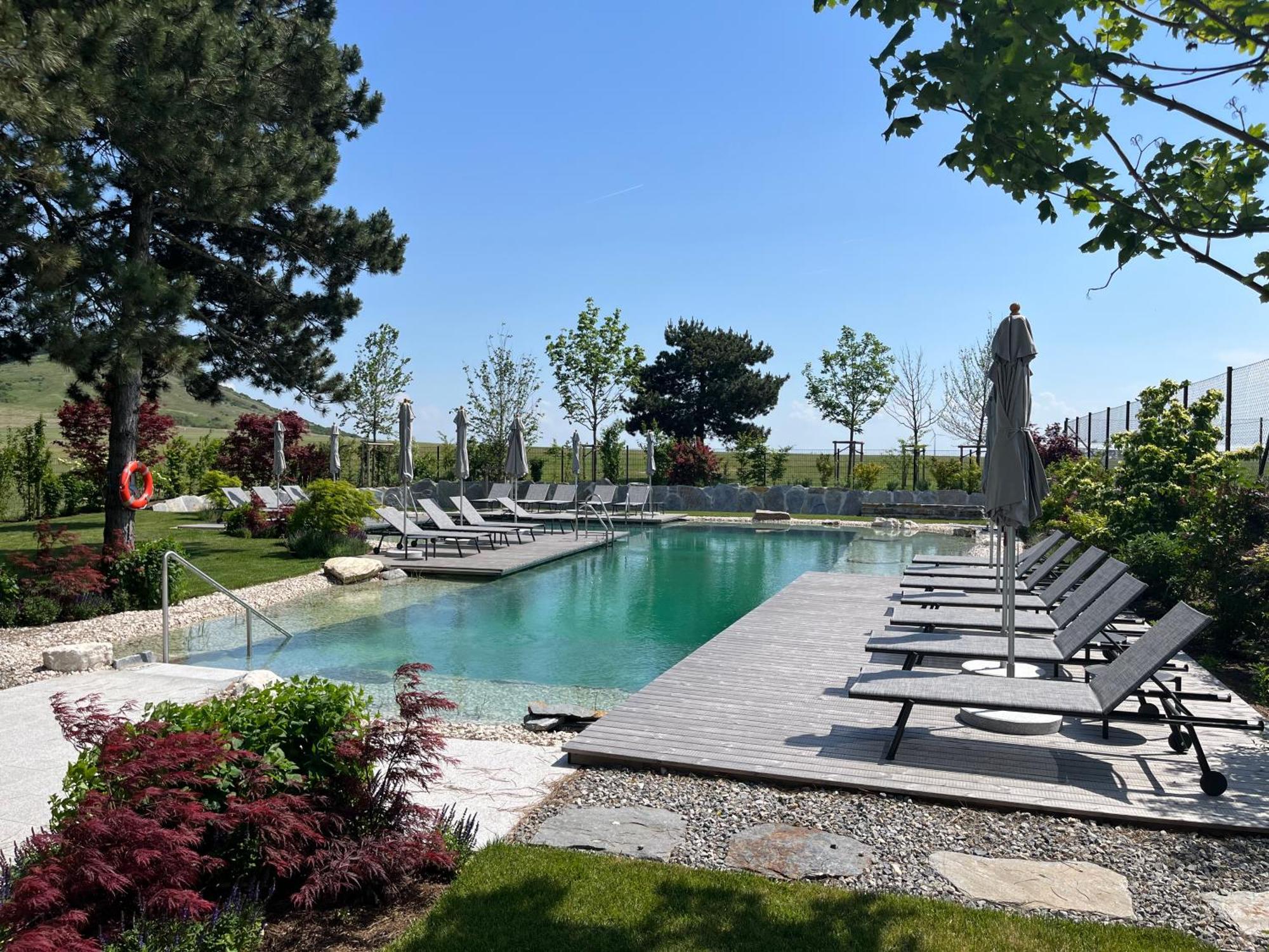 Hotel Spitzerberg By B-Smart Hundsheim ภายนอก รูปภาพ